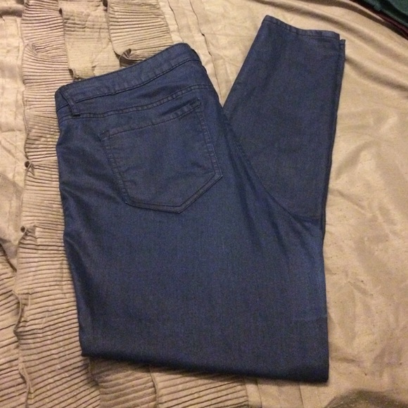 Skinny jeans