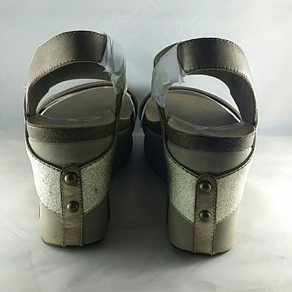OTBT Women's Bushnell Wedge Sandal- NWT - Picture 3 of 4