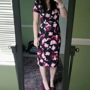 Eva Mendes black floral dress