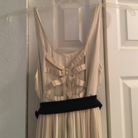 New Alice + Olivia Prom Dress! - Picture 3 of 3