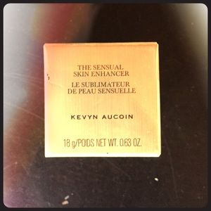Kevyn Aucoin Sensual Skin Enhancer- color sx04