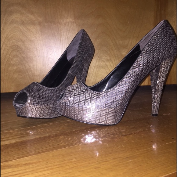 Nine West Silver Heals