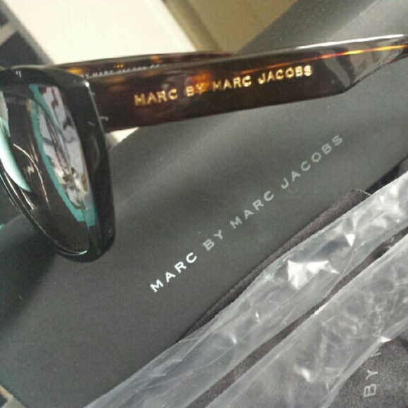 Brand New Marc Jacobs Sunnies