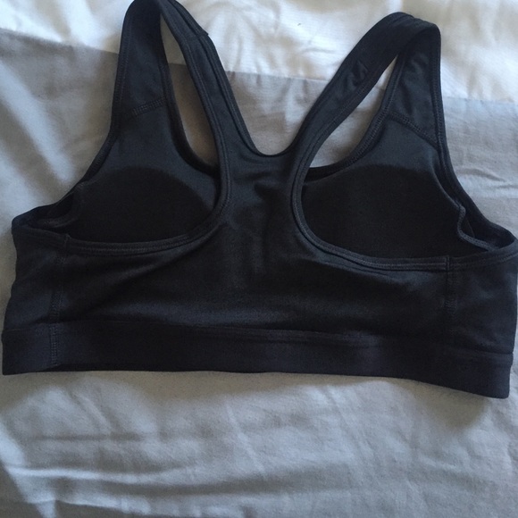NIKE BLACK SPORTS BRA - Picture 2 of 3