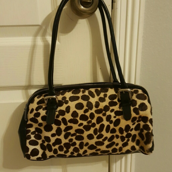 Small Express shoulder bad