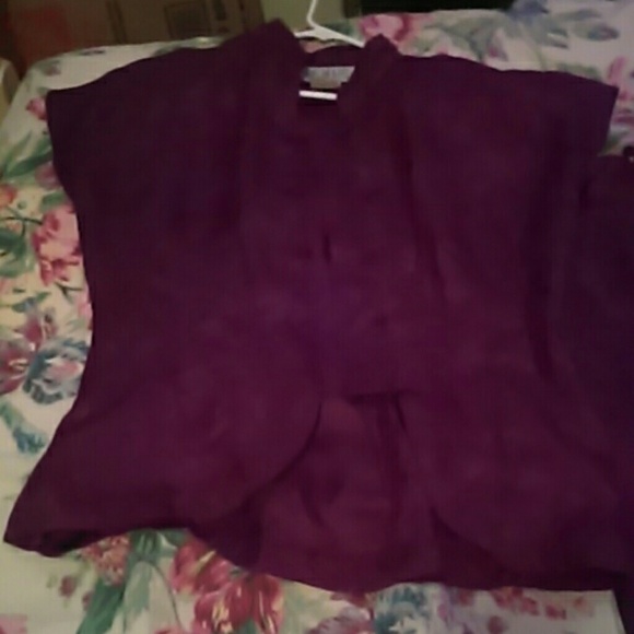 La Belle Maroon 2-Piece Skirt Set - Picture 2 of 3