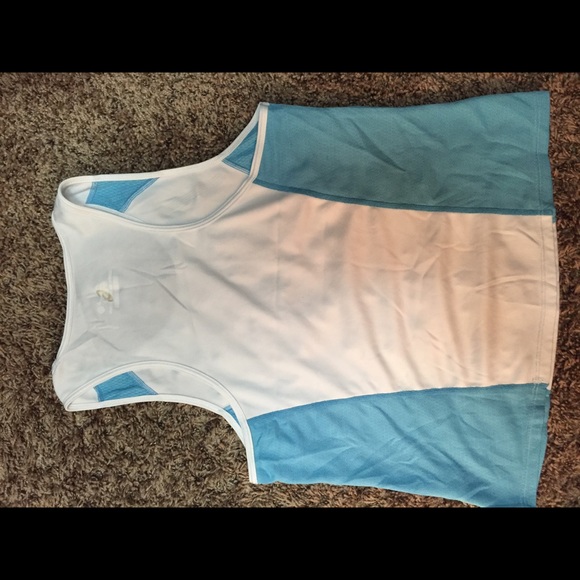 Asics womens singlet white w/blue reflective - Picture 3 of 4