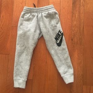 youth nike sweats