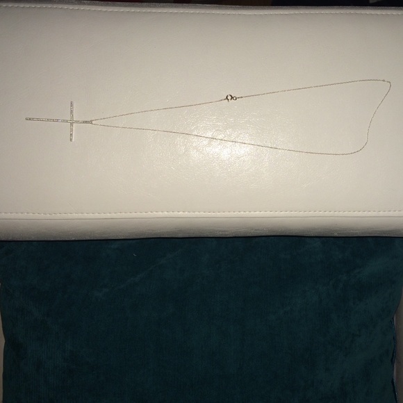 Silver cross necklace