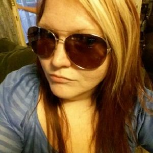 Meet your Posher, Jacquelyn