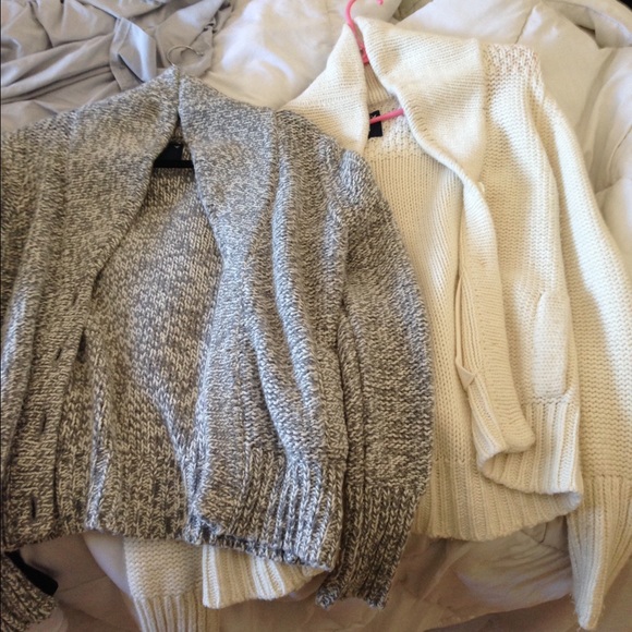 AE cardigan white only