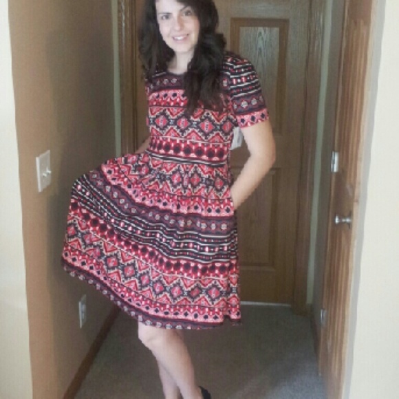 lularoe amelia medium