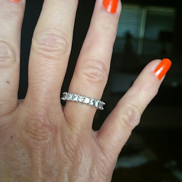 Diamonique Silver 2 karat Ring Sz. 6