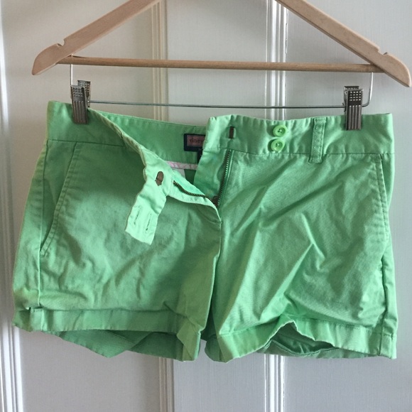 Vineyard Vines shorts