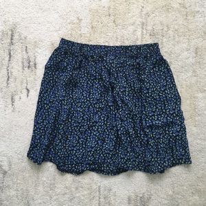 Brandy Melville flower pattern skirt