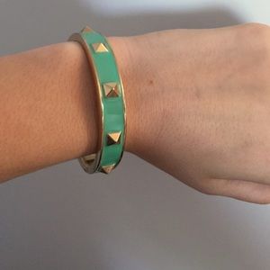 Beautiful turquoise studded gold bracelet