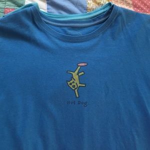 Life is Good tshirt w/ a dog and a frisbee