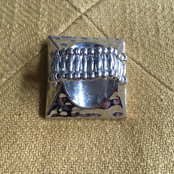 Black & White Cowhide & Crystal Crown Ring - Picture 3 of 3