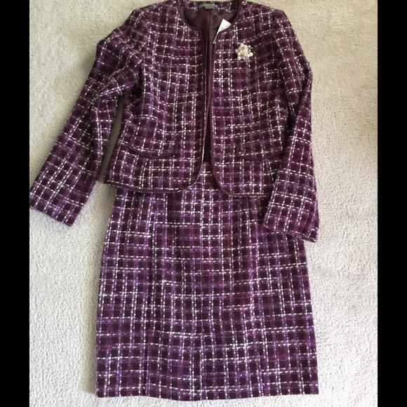 Ann Taylor wool blend suit size 10