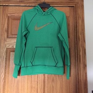 Green Nike Therma-fit sweatshirt