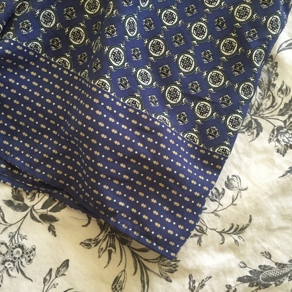 PRINTED SHORTS - Picture 3 of 3