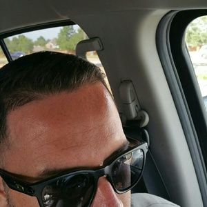 Meet your Posher, Manuel