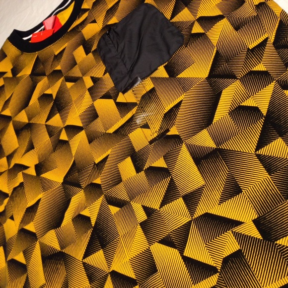 Men's Nike tee - Picture 2 of 3