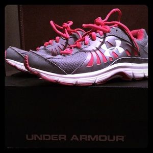 UA tennis shoes