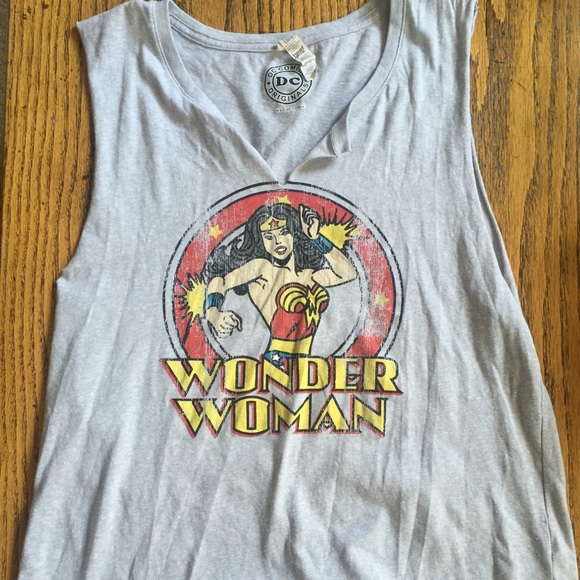 Wonder Woman under armour top
