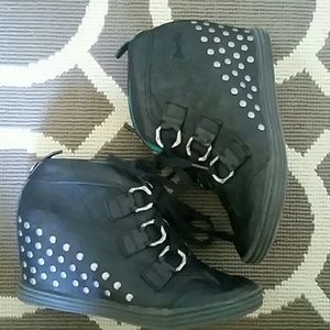 Blowfish sneaker wedges