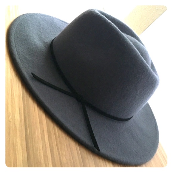 Tilly's Gray Wool Hat