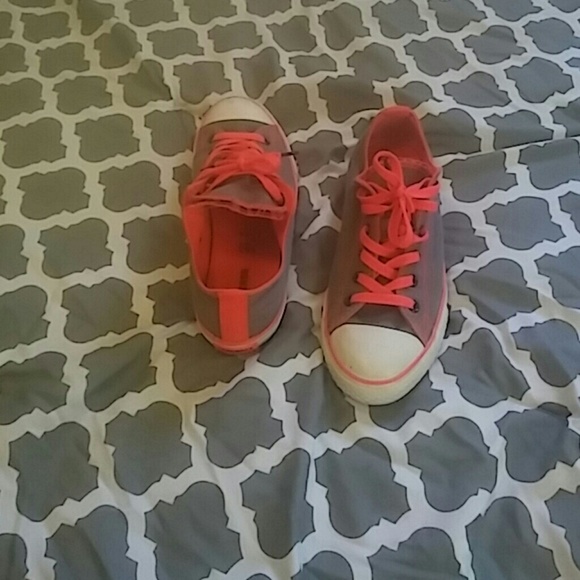 Converse