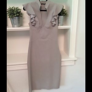 Black Halo Ruffle Sleeved Dress