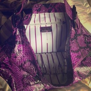 Steve Madden purse. Beautiful print. Hardly used.
