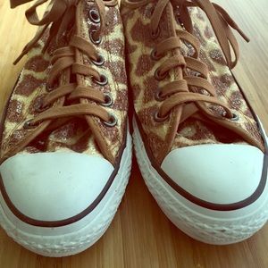 Sequin Giraffe Converse