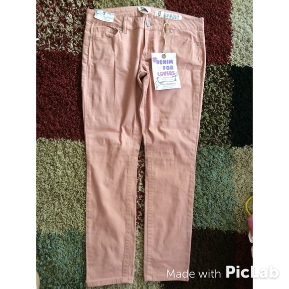 High waisted skinny light pink blush denim pants