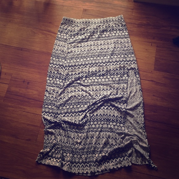 Black and white maxi skirt