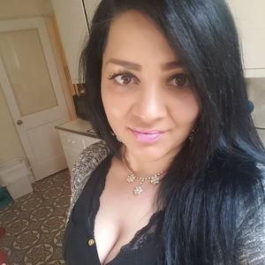 Meet your Posher, Dzsina