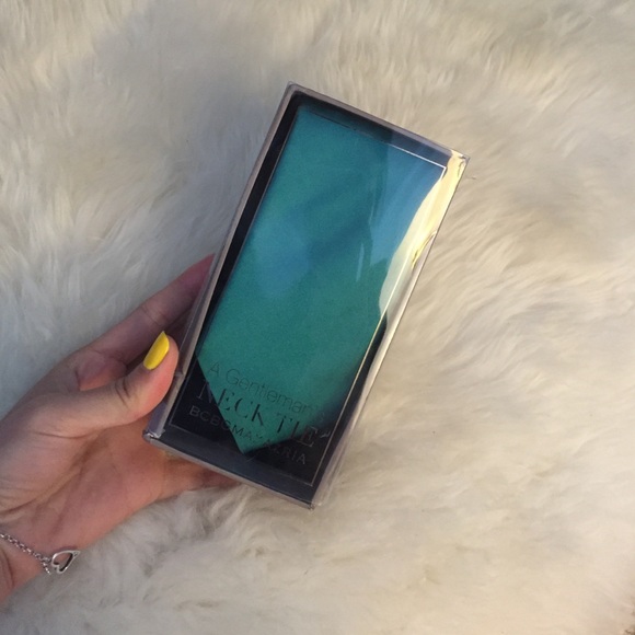 Brand new! Men's neck tie!