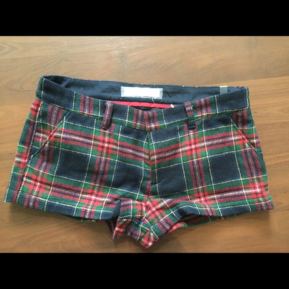 Abercrombie size 8 women's plaid shorts