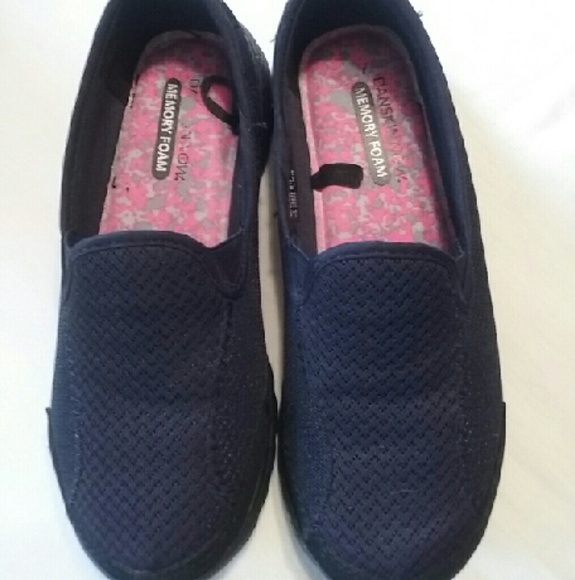 Women's memory foam shoes