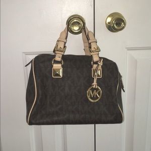 Michael Kors purse NO FLAWS ❤️