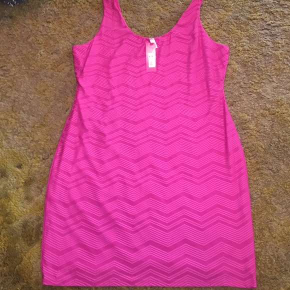 Pink chevron print dress