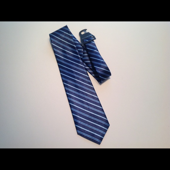 Men's Robert Scott Adams tie.