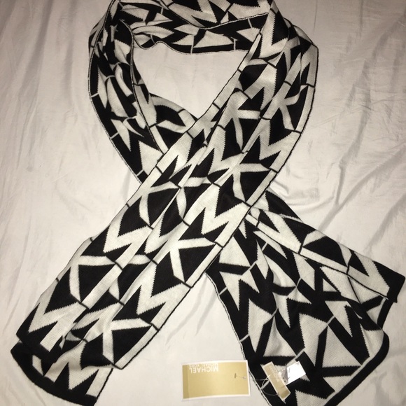 Michael Kors scarf