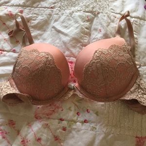 Victoria secret bra 32B