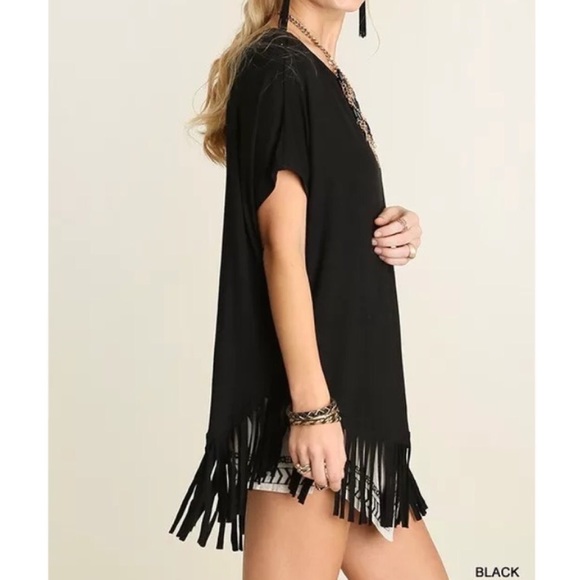 MADE IN USA🇺🇸 Black fringed hem oversized tunic - Picture 2 of 3