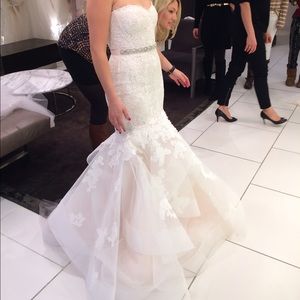 Monique Lhuillier Wedding Gown