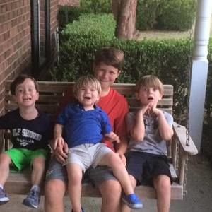 Meet your Posher, Amy