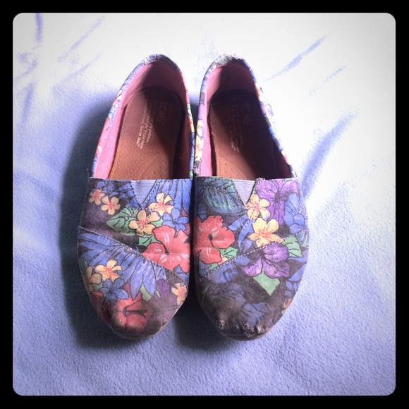Toms shoes